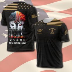 US Army, O 3 Army Captain - T-Shirt