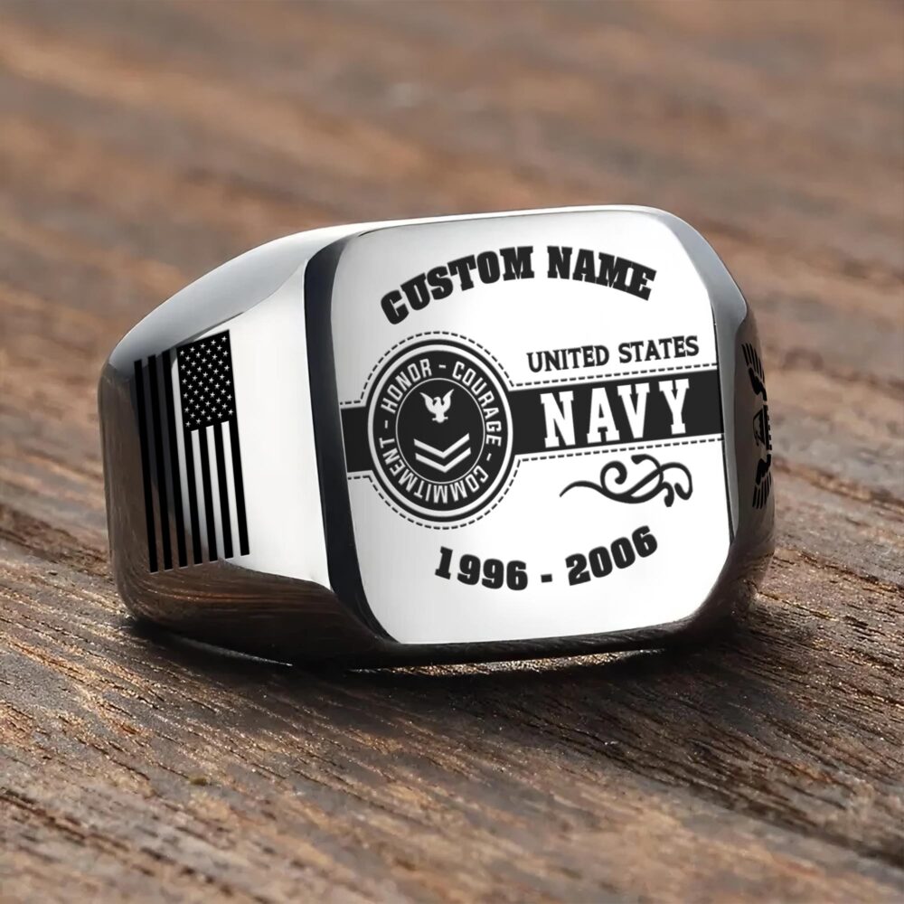 US Navy, E 4 Red - Engraved Men's Ring - Image 3