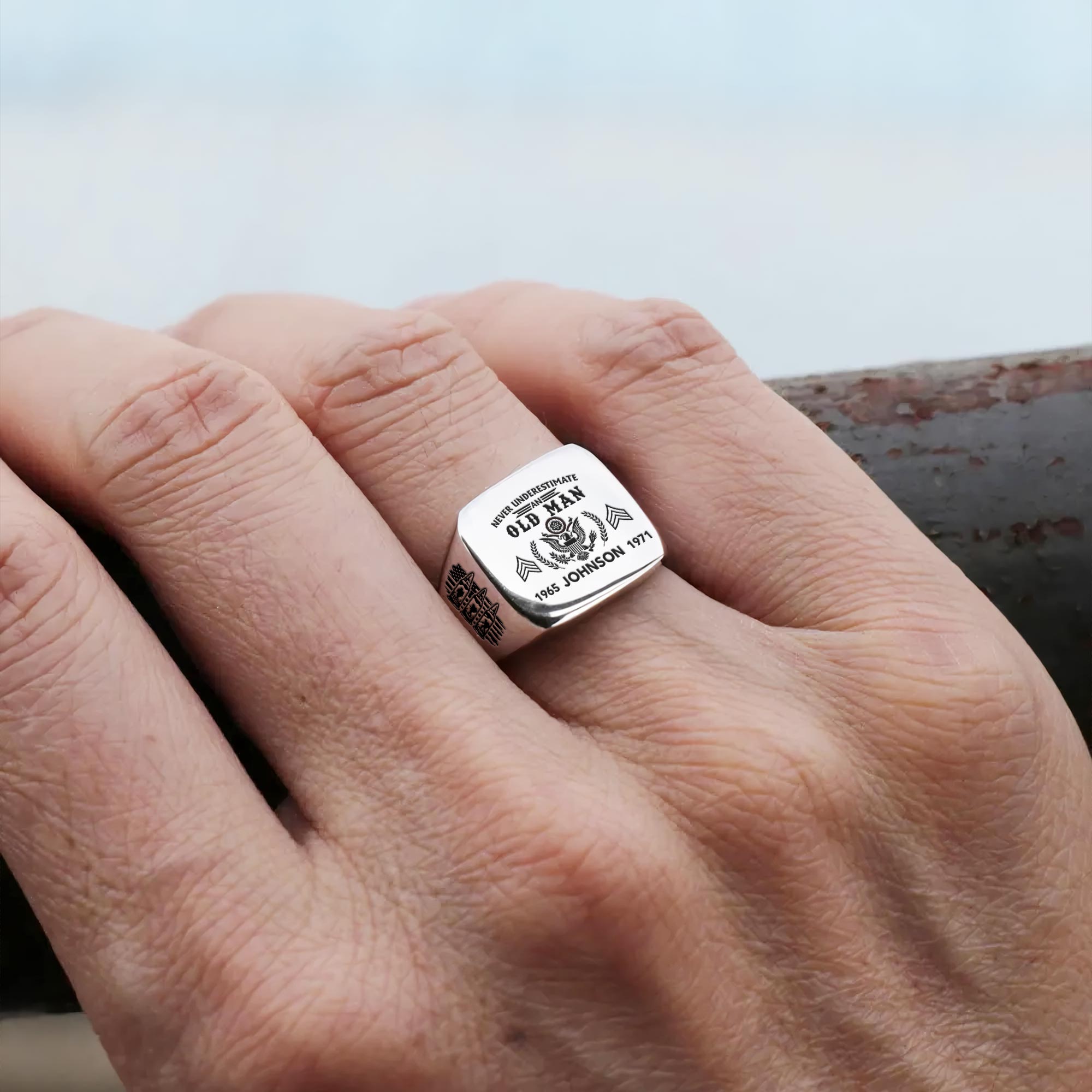 US Army, No One Fights Alone - Engraved Men's Ring - Image 6