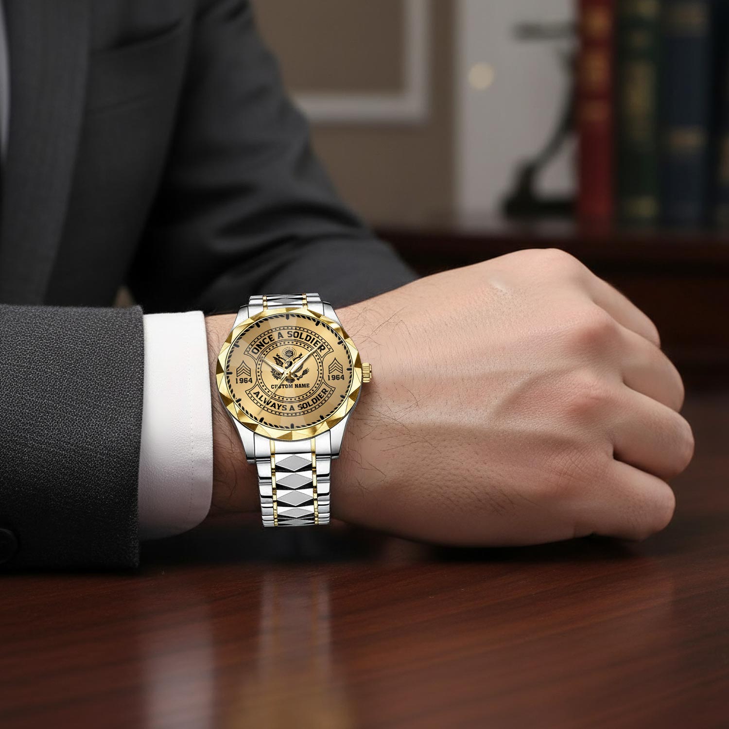 US Army, O 5 Army Lieutenant Colonel - Diamond-Cut Bezel Watch - Image 7