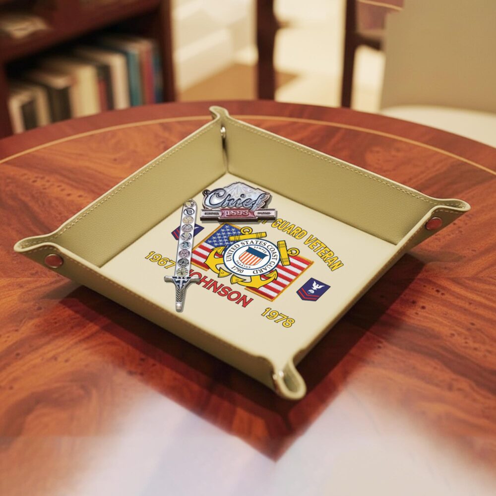 US Coast Guard, E 8 Gold - Personalized Leather Valet Tray - Image 4