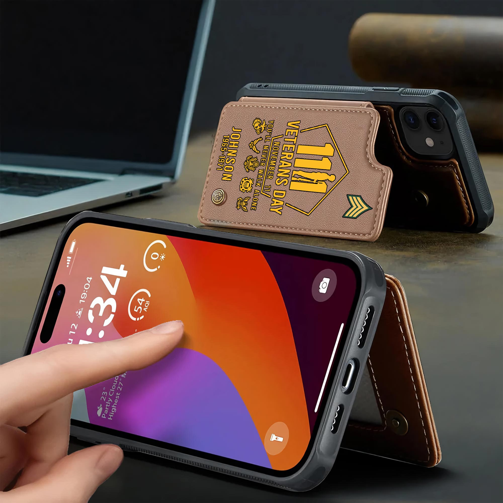 US Army, E 6 Army Staff Sergeant - Leather Flip Phone Case - Image 3