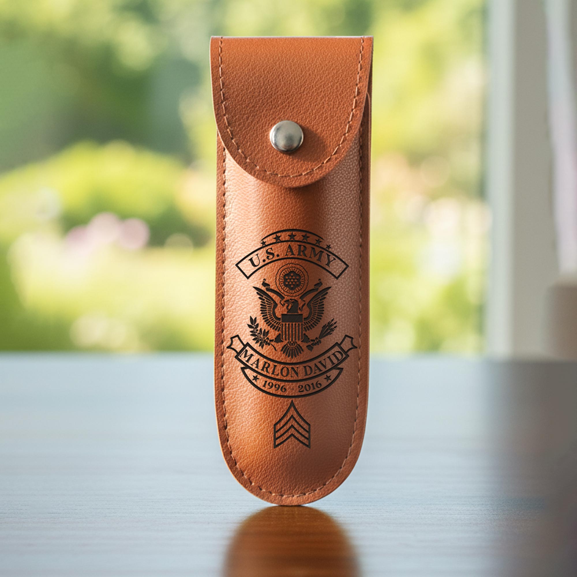 US Army, O 2 Army First Lieutenant - Military Shaving Kit - Image 2